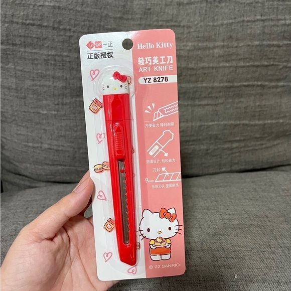 Hello Kitty Utility Knife - Picture 1 of 2